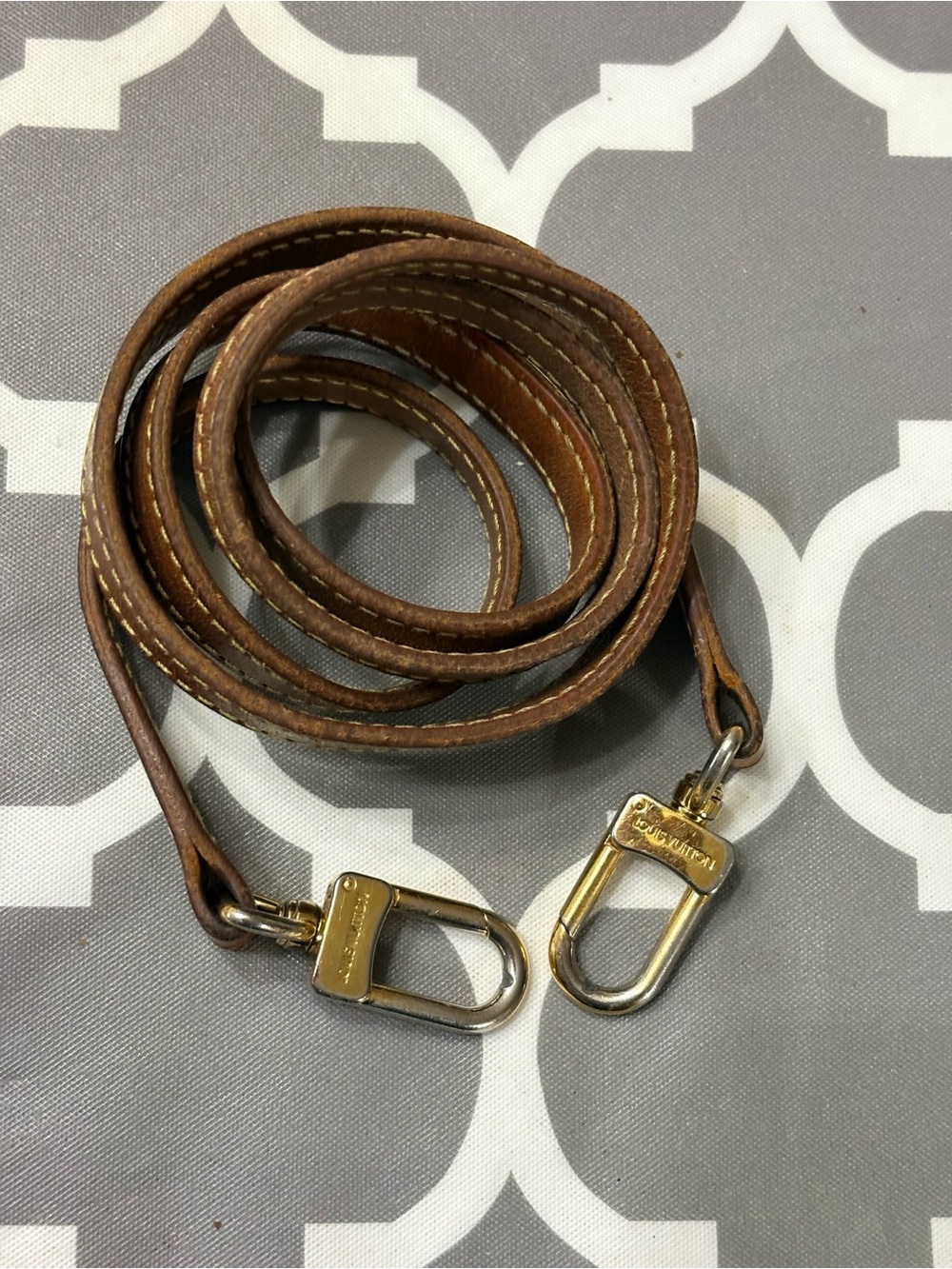 VINTAGE Authentic Louis Vuitton Vachetta Leather Shoulder Strap Crossbody 42”